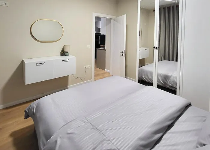 Privacy Comfortable Hospitality 1 Apartment
